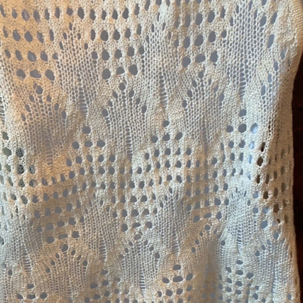 Hem & Thread Crochet Tank Top Size M - Picture 3 of 5